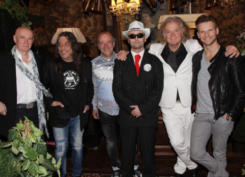 Arno Raunig mit Harri Stoika, Stefano Bernardin, Franz Suhrada, Claudia Kristofics-Binder, Christian Deix, Andy Lee Lang, Christina Lugner, Vadim Garbuzov, Domino Blue, Cyril Radlher, Patricia Nessly, Stefan Mras und Stephan Paryla-Raky.